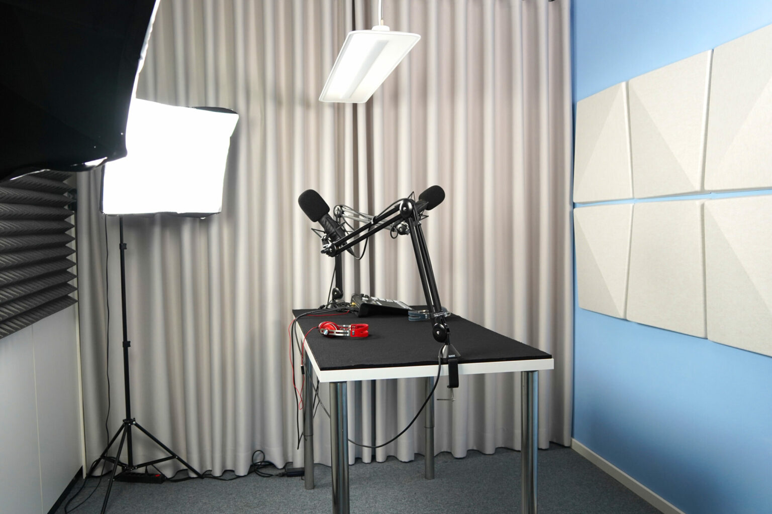Professional podcast studio Ferris Bühler Communications in Baden, Switzerland